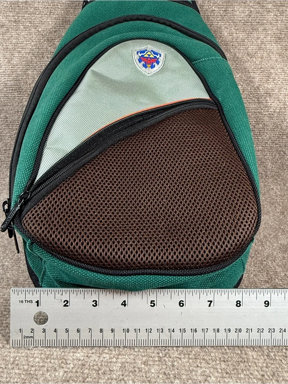 2006 Legend of Zelda Sling Backpack Shoulder Travel Bag Hyrule Shield Nintendo